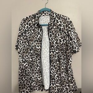 Chico’s Zenergy full zip leopard print size 3 (equals XL)